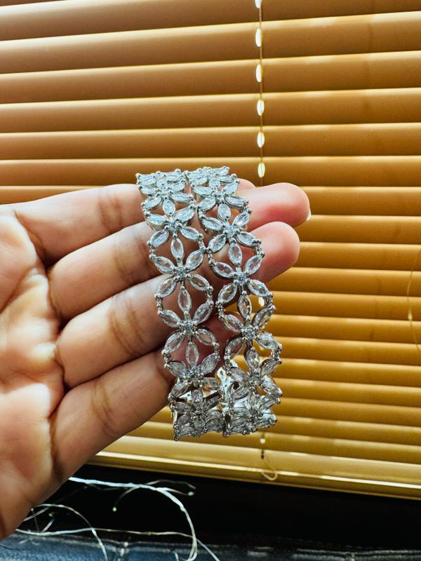 AD bangle set of 2