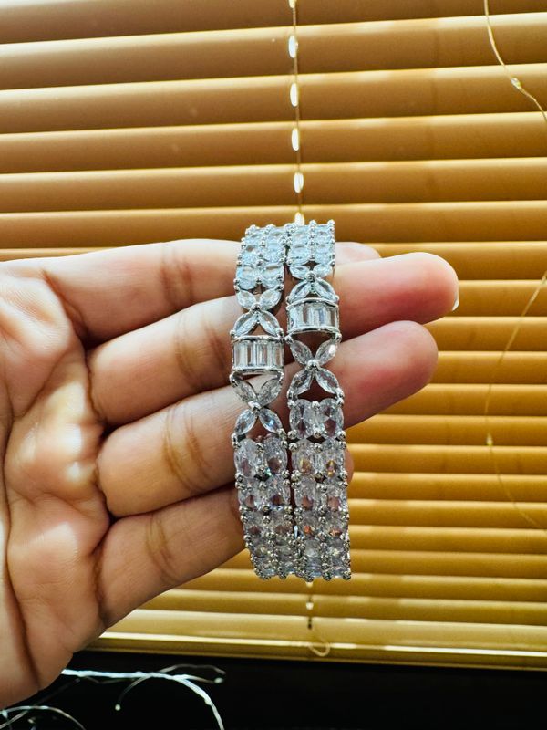 AD bangle set of 2