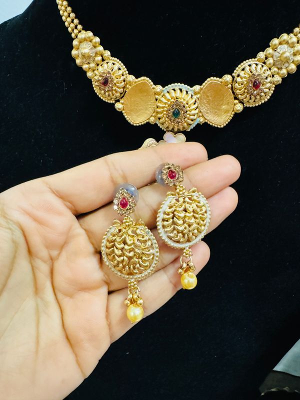 Meena Necklace With Earrings