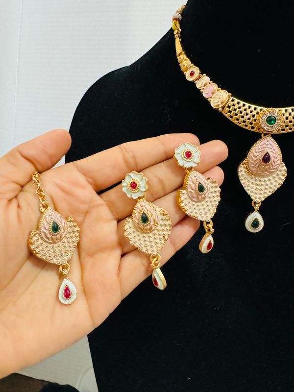 Meena Necklace With Earrings