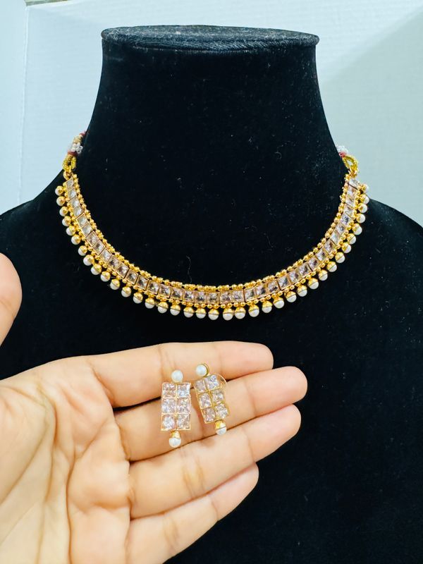 Gold Sleek Necklace