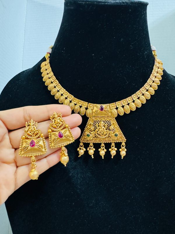 Ganesha Temple Necklace With Earrings