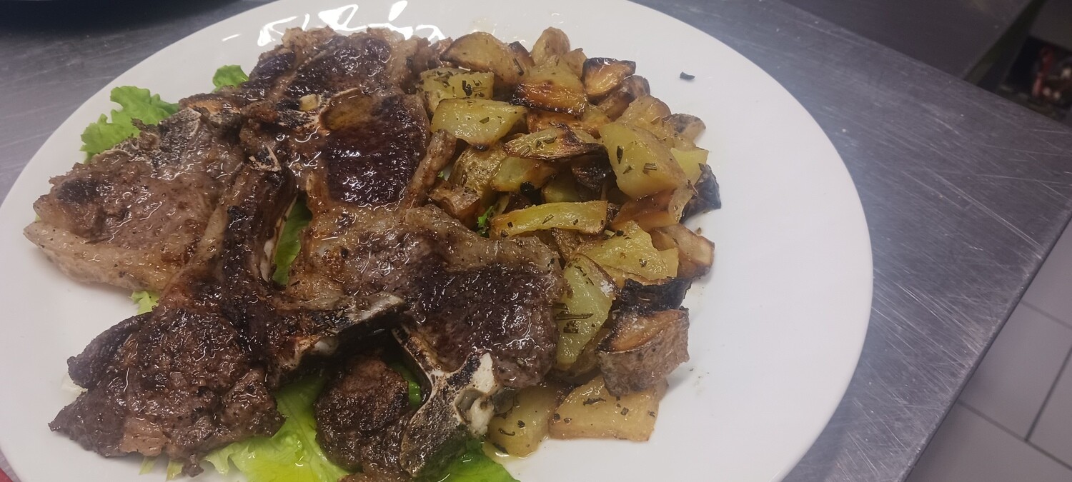 costolette d'agnello con patate al forno