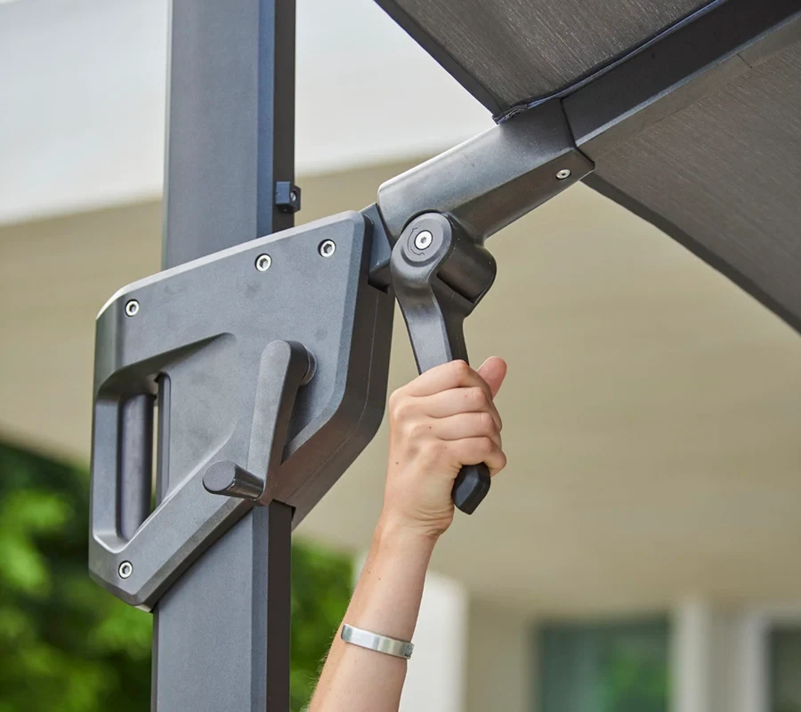 Hyde luxe tilt Sonnenschirm, 3x3 m fahrbar