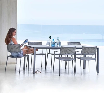 Less Dining Set 4