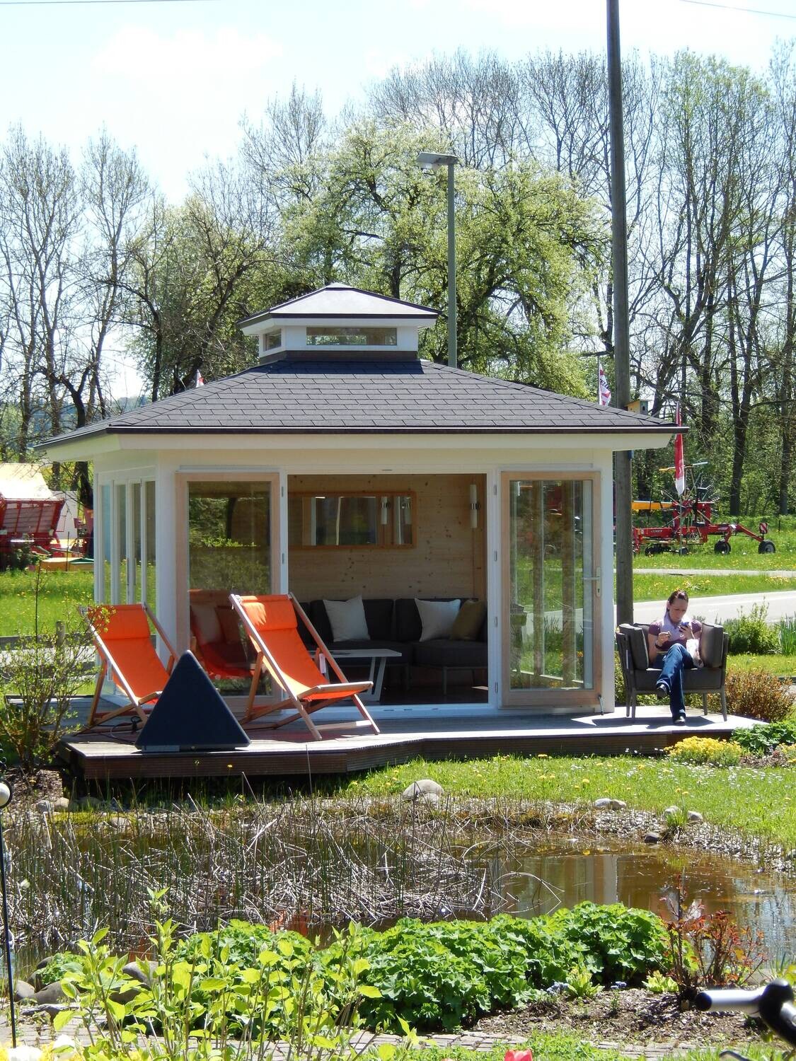 Gartenhaus „New Spa“ – Musterhaus 380 × 380 cm mit Thermowand &amp; Wenge-Boden