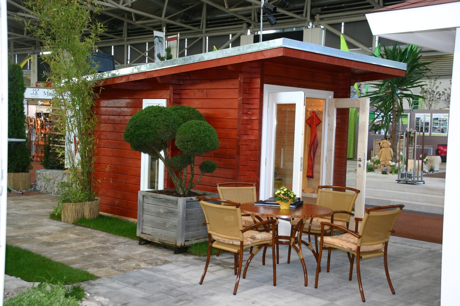Saunahaus „Helsinki“ mit Vorraum – Gartensauna als Messehaus / Vorlaufhaus