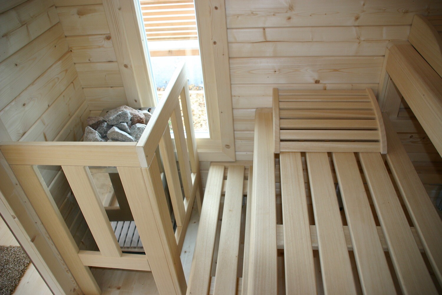 Saunahaus „Helsinki“ mit Vorraum – Gartensauna als Messehaus / Vorlaufhaus