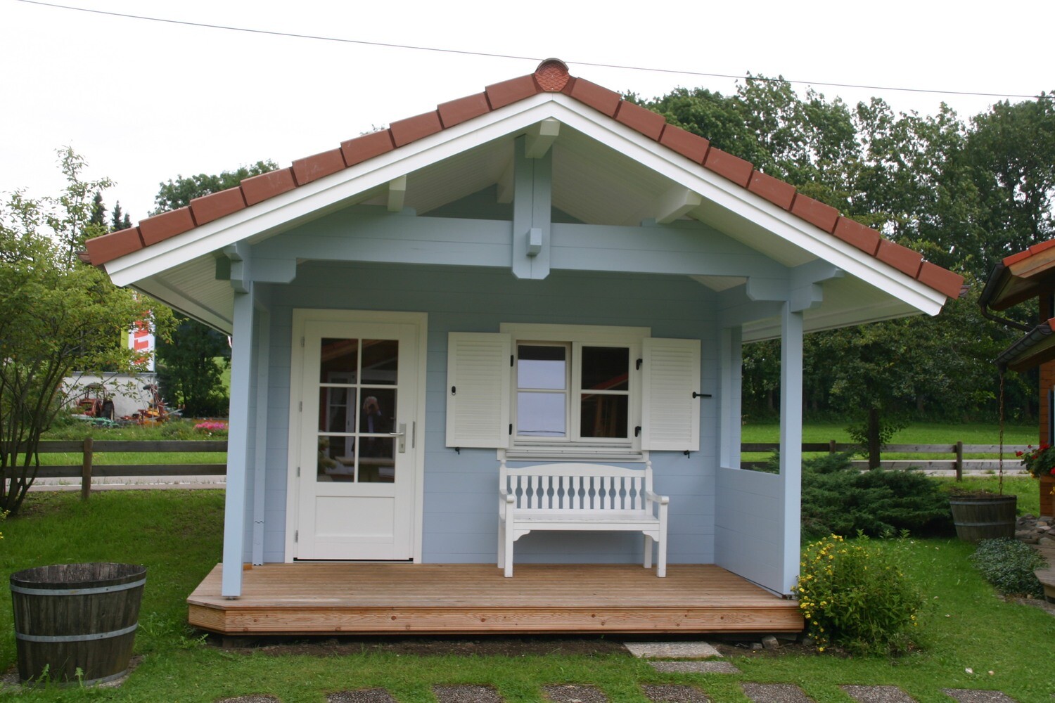 Ferienhaus „Unterföhring“ – Musterhaus 400 × 450 cm mit Ziegeldach &amp; Koje