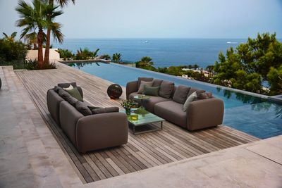 Outdoor Couch: Cane line Capture mieten