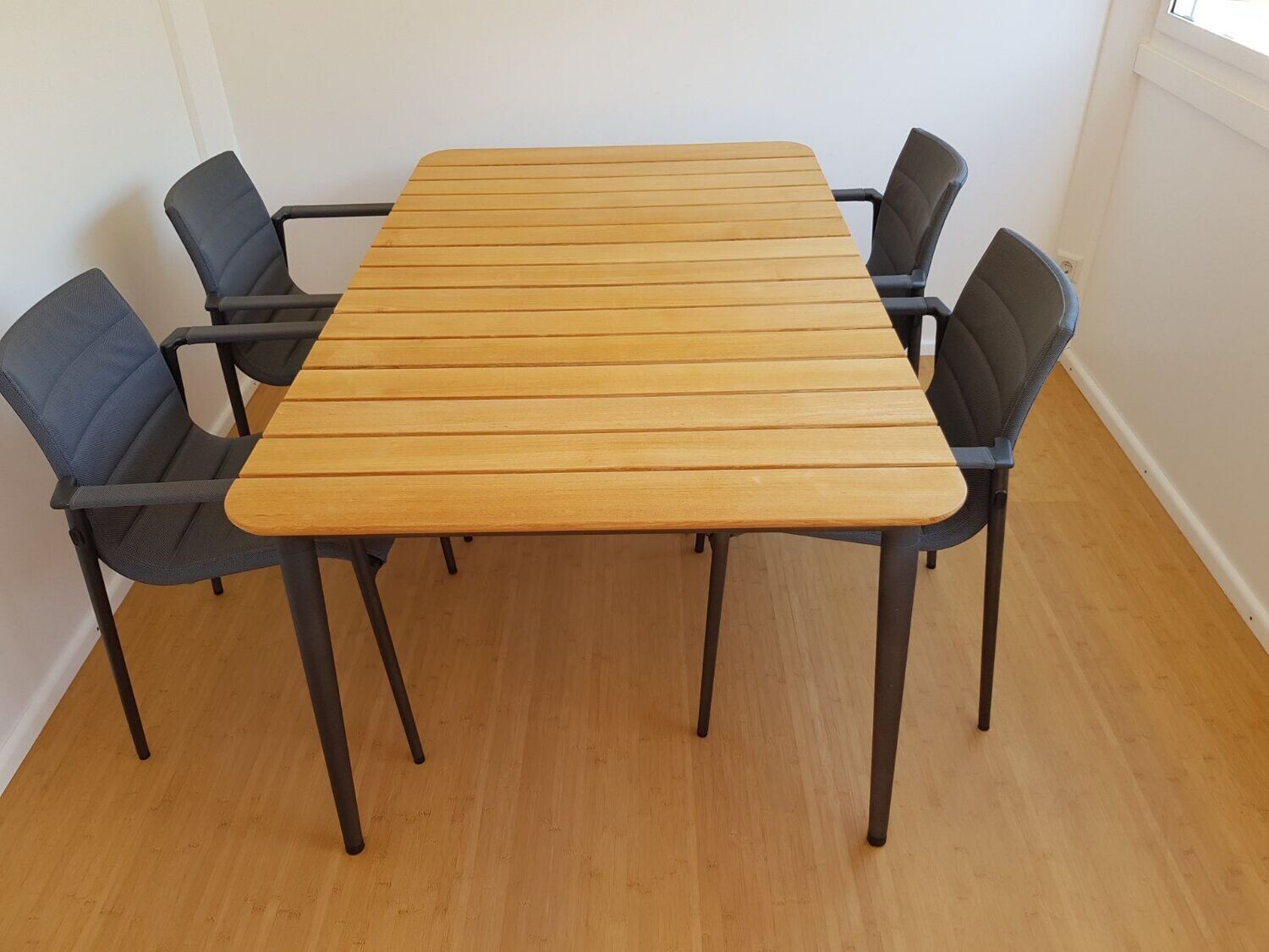 Cane-line Core Dining Set EXHIBITION PIECE