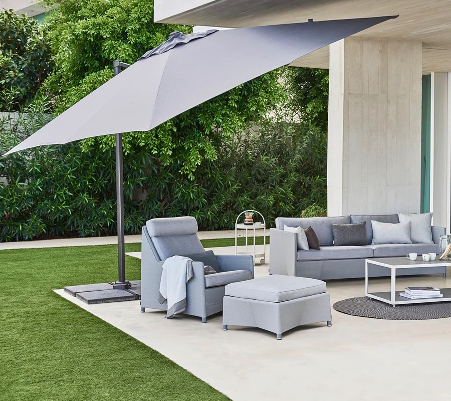 Hyde Luxe Tilt Parasol, fixed