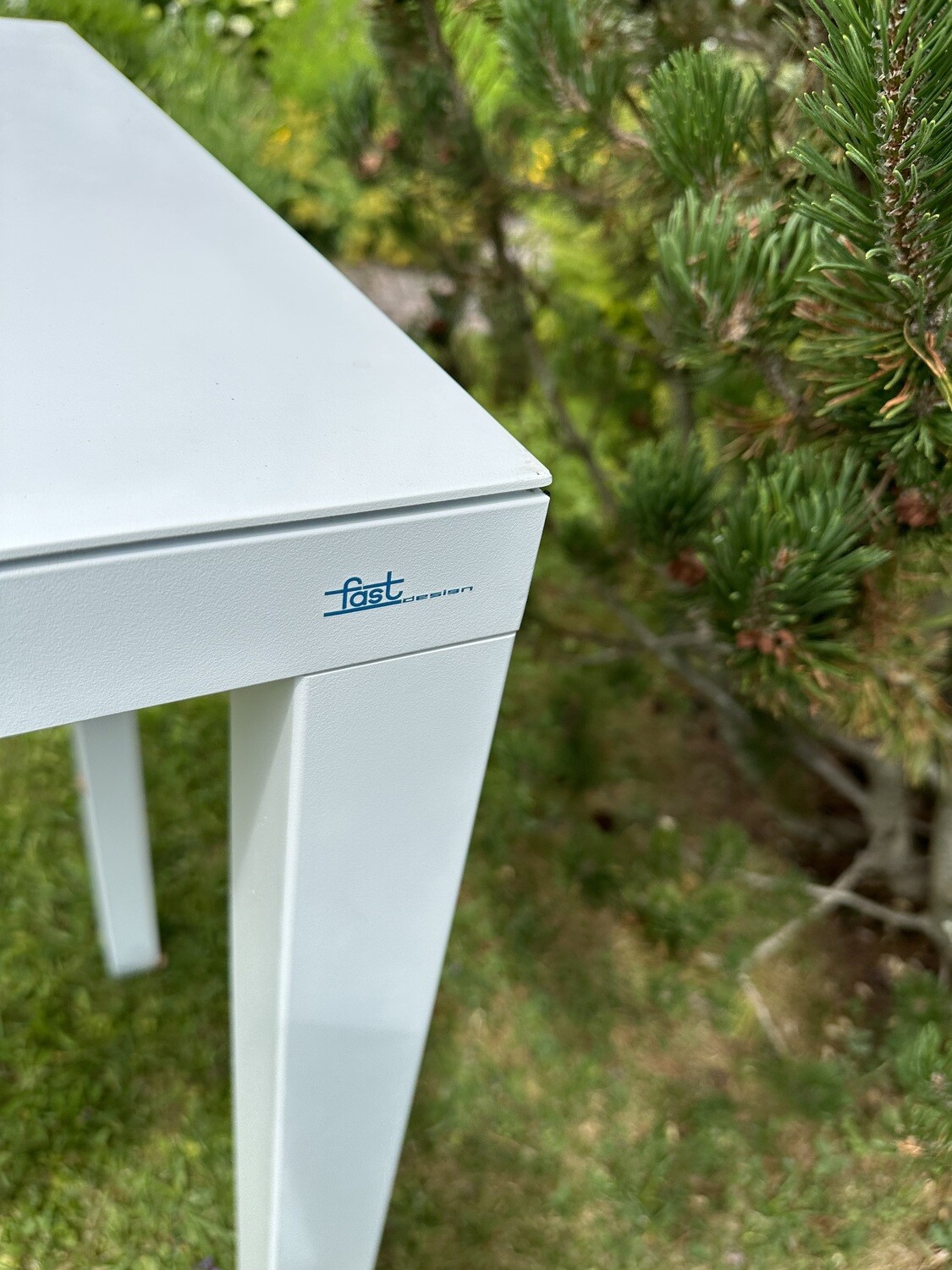 Fast Standing Table EXHIBITION PIECE