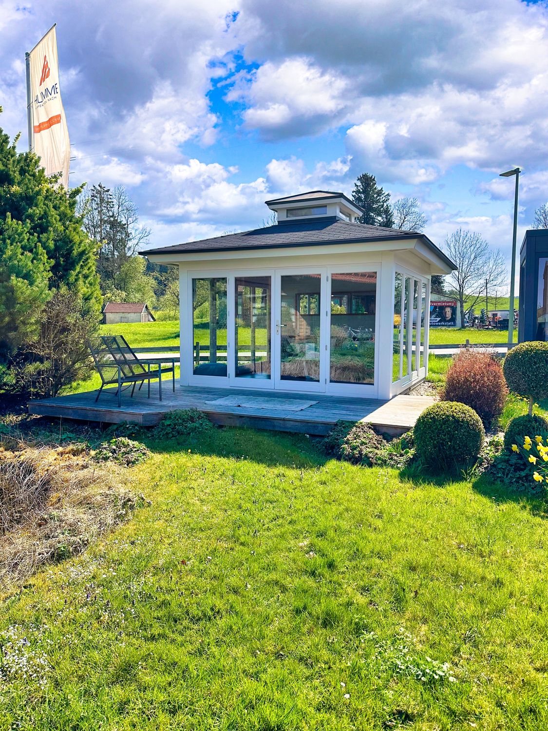 Garden House "New Spa" – 380 × 380 cm with Thermal Wall &amp; Laminate Floor