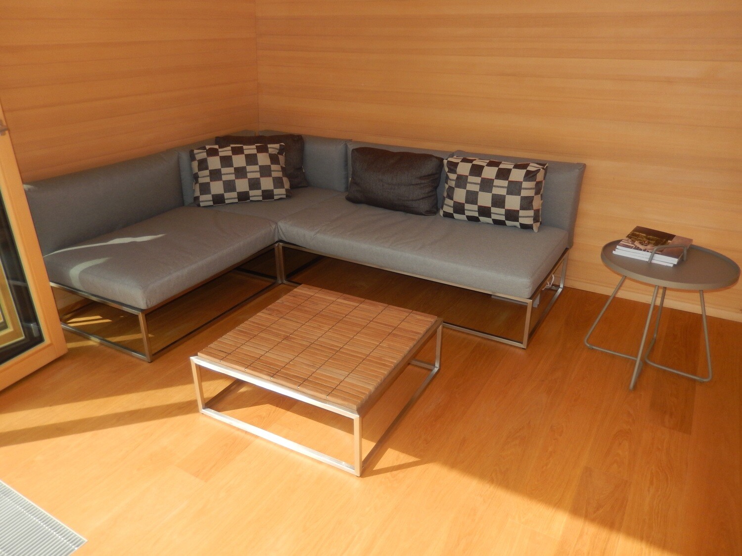 Model House "Skydeck" – Designer Garden House with Terrace, Thermal Wall &amp; Metal Roof (approx. 360×300 cm)