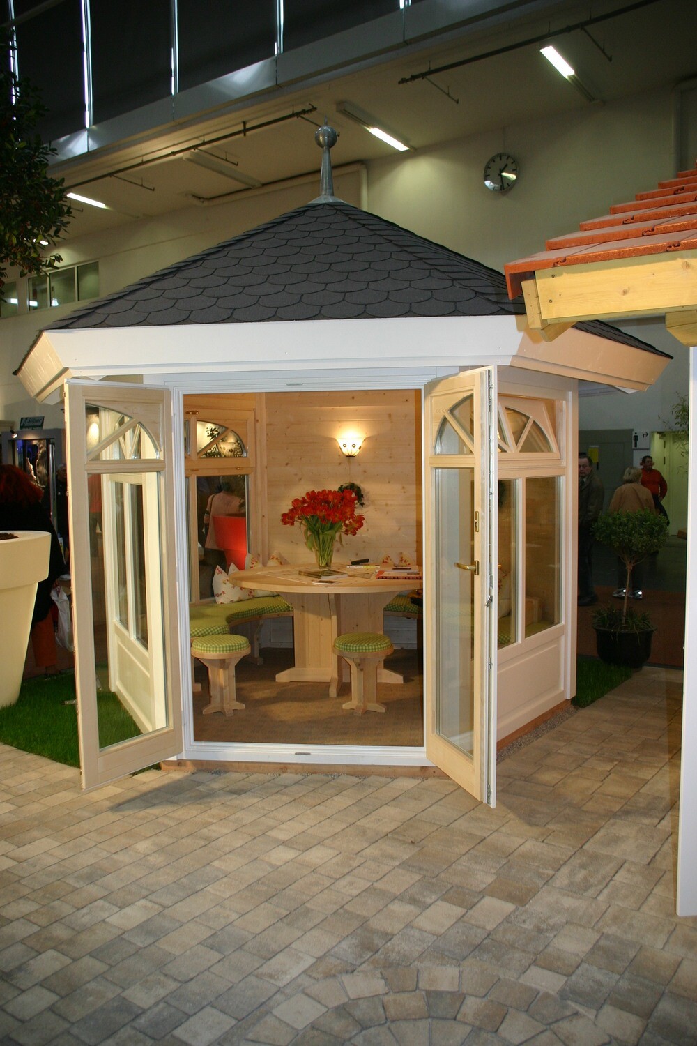 6-Sided Pavilion Ø 320 cm | Prefabricated Exhibition Garden House Stuttgart