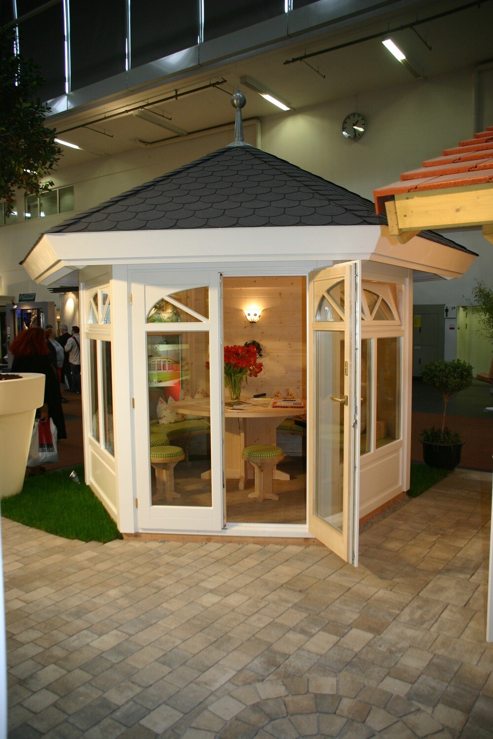 6-Sided Pavilion Ø 320 cm | Prefabricated Exhibition Garden House Stuttgart