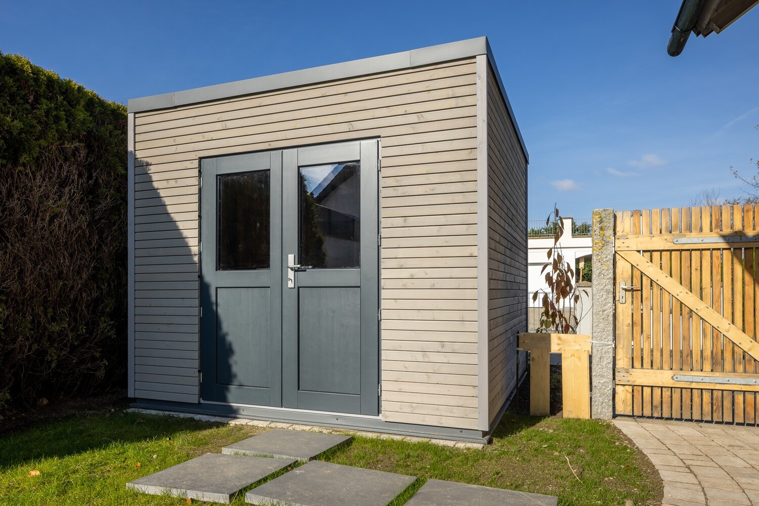 GeräteBLOOX 300x300 – Design-Gerätehaus im Cube-Stil mit Rhombusfassade