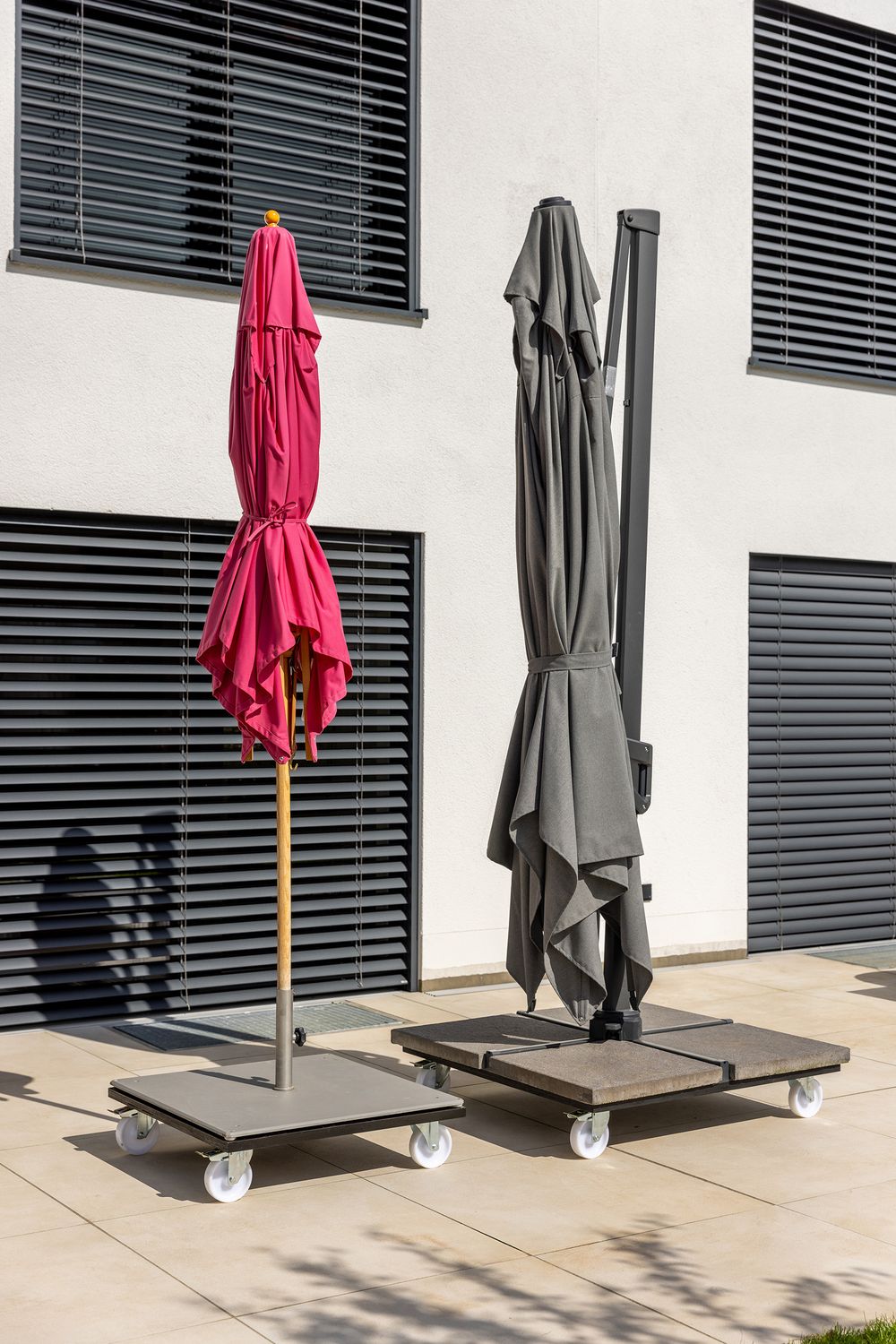 Cane-line HYDE LUXE Cantilever Umbrella 3x4m