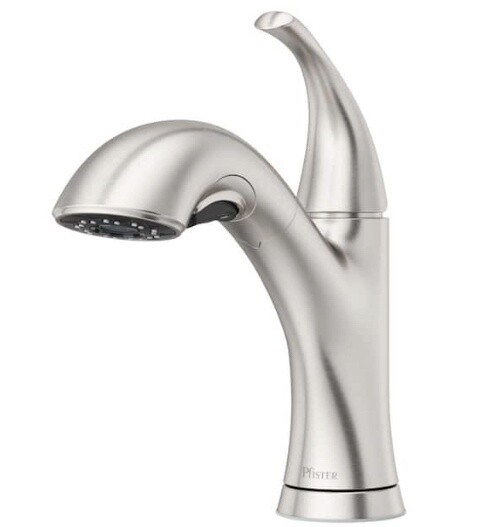Pfister Wray Single-Handle Pull-Out Sprayer Kitchen Faucet in Spot Defense Stainless Steel