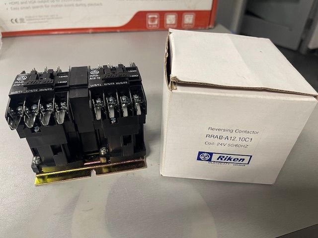 CONTACTOR RIKEN 24V