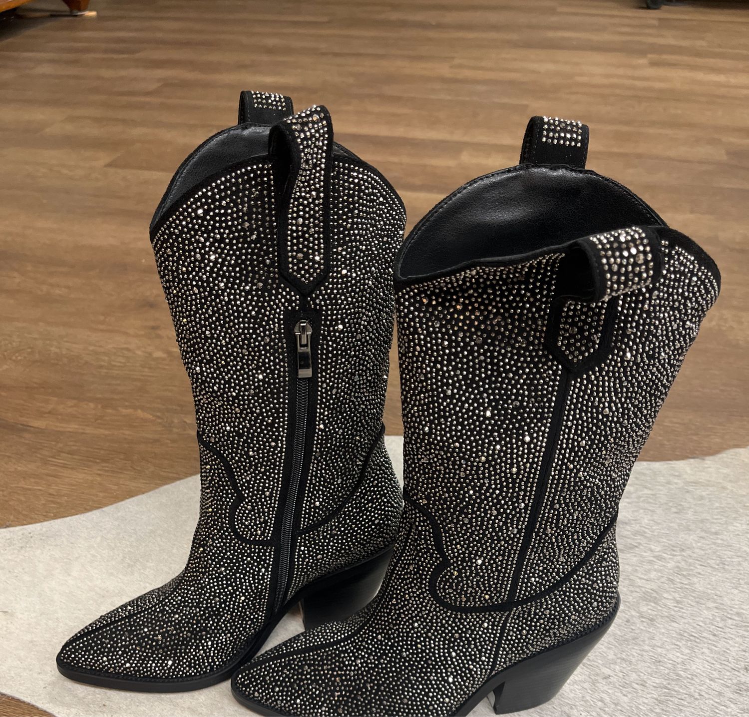 The Iris Boot