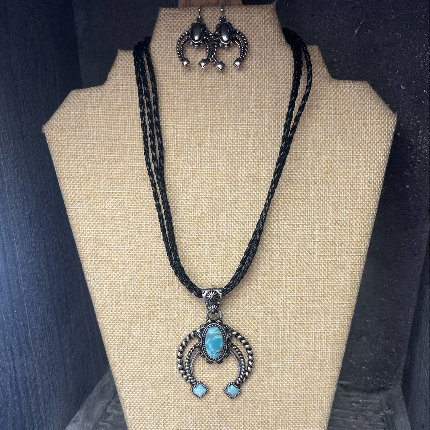 Turquoise Naja Silvertone Multi-cord Set