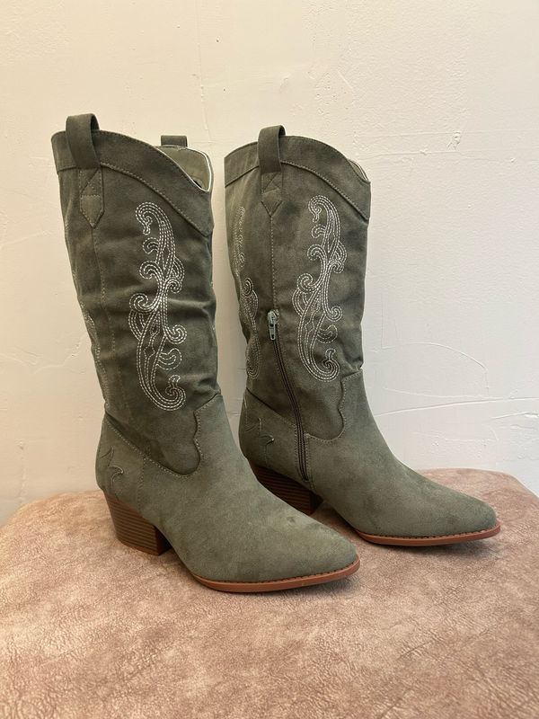 The Sage Boots