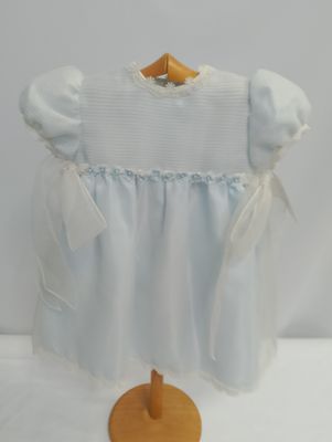 vestidos de niña y tocados