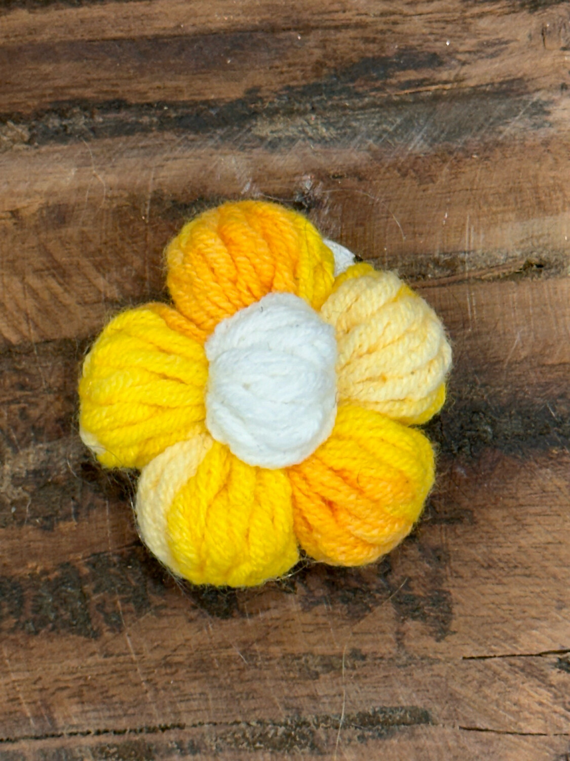 BROCHE FLEUR * Jaune