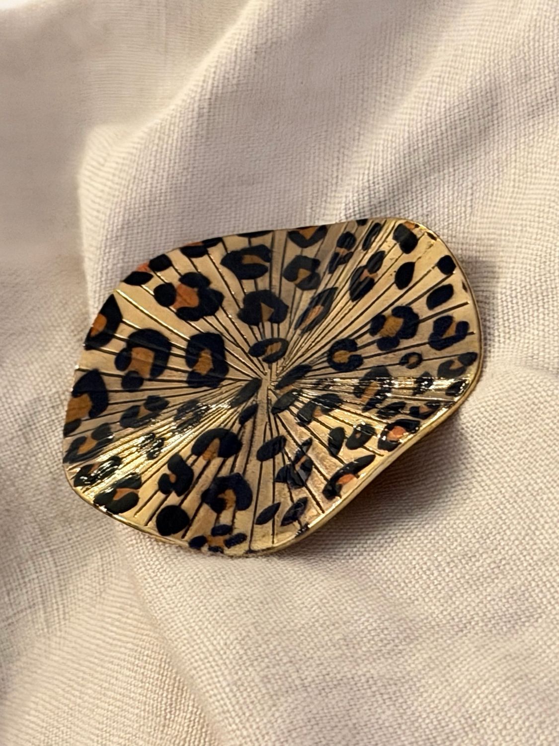 Broche aimantée Léo * Gold
