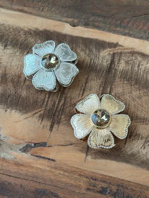 Broche Aimantée Fleur Strass * Argenté