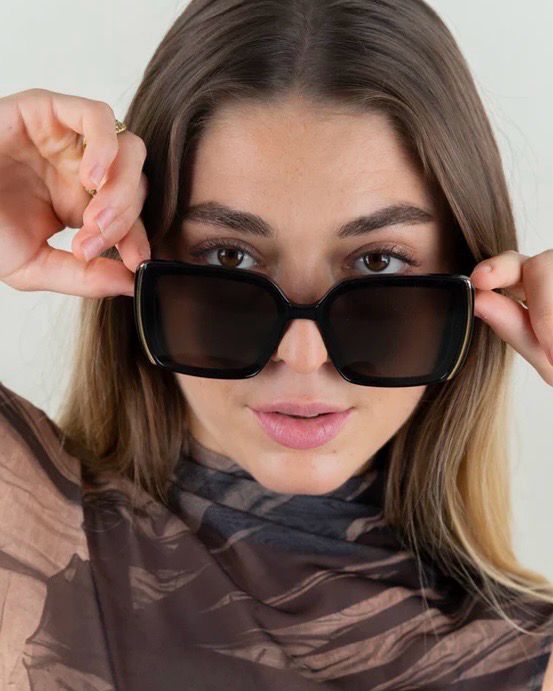 Lunettes de soleil VIVIENNE11 * Noire