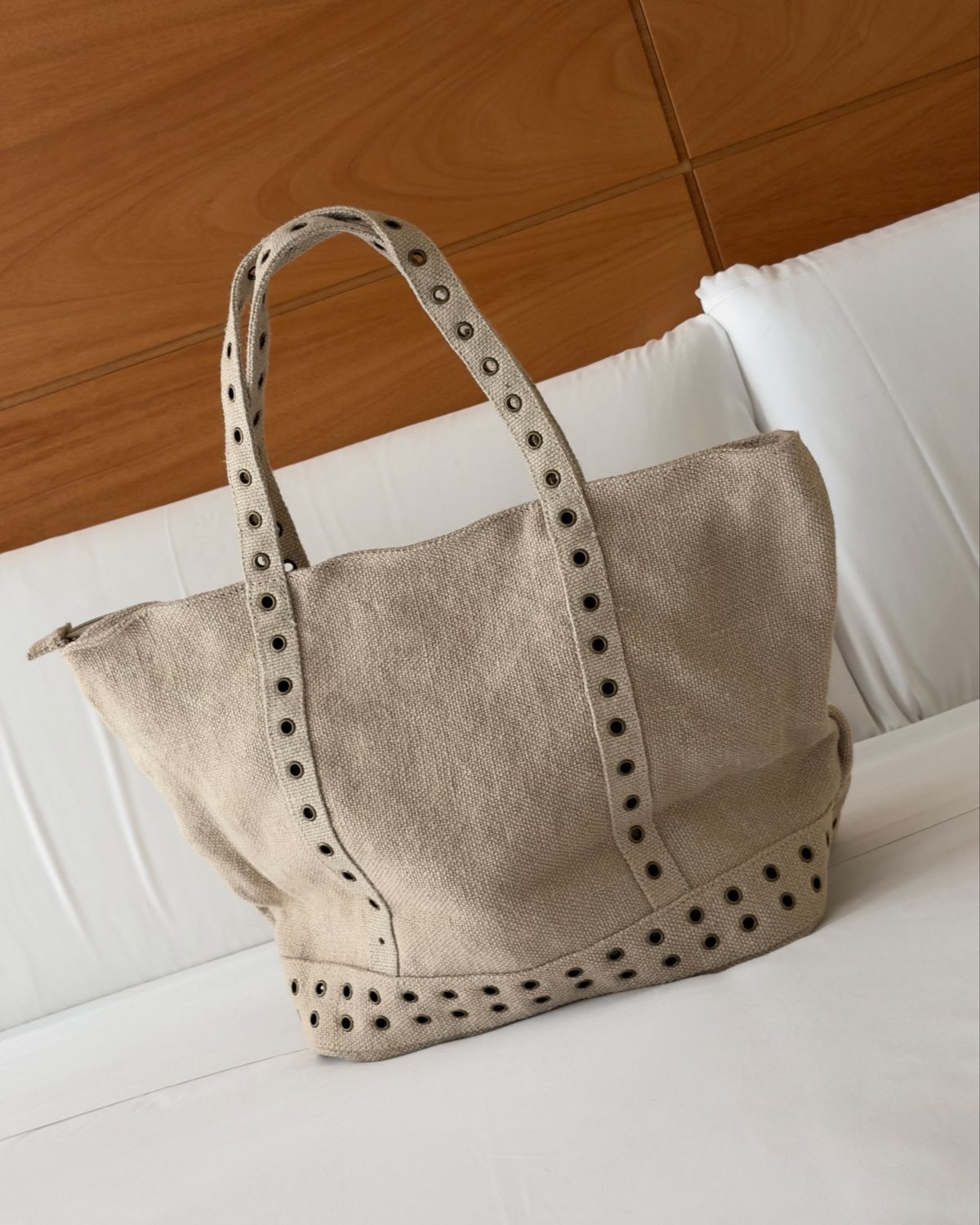 Sac cabas en jute à œillets beige