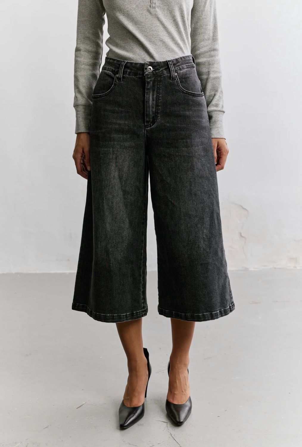 Jean * John