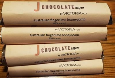 Aus. finger lime honeycomb Chocolate Bars