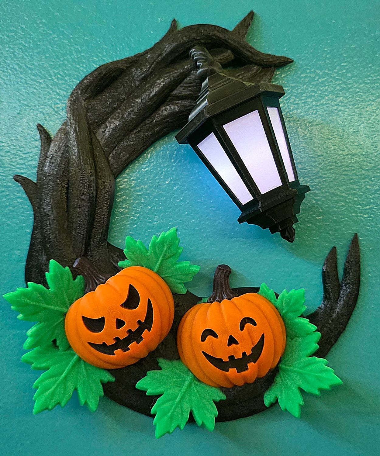 Crescent Wreath Lantern