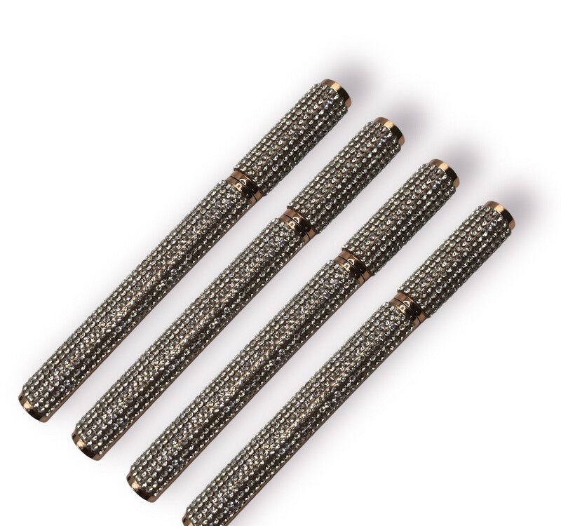 Royal Lash Pen