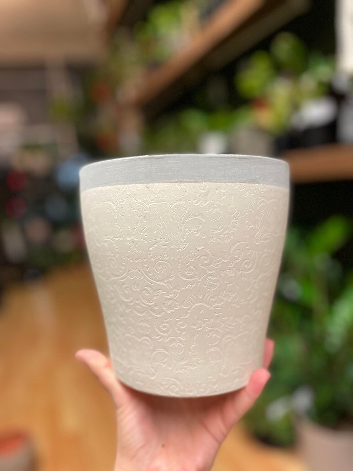 6.25&quot; White &amp; Florial pot