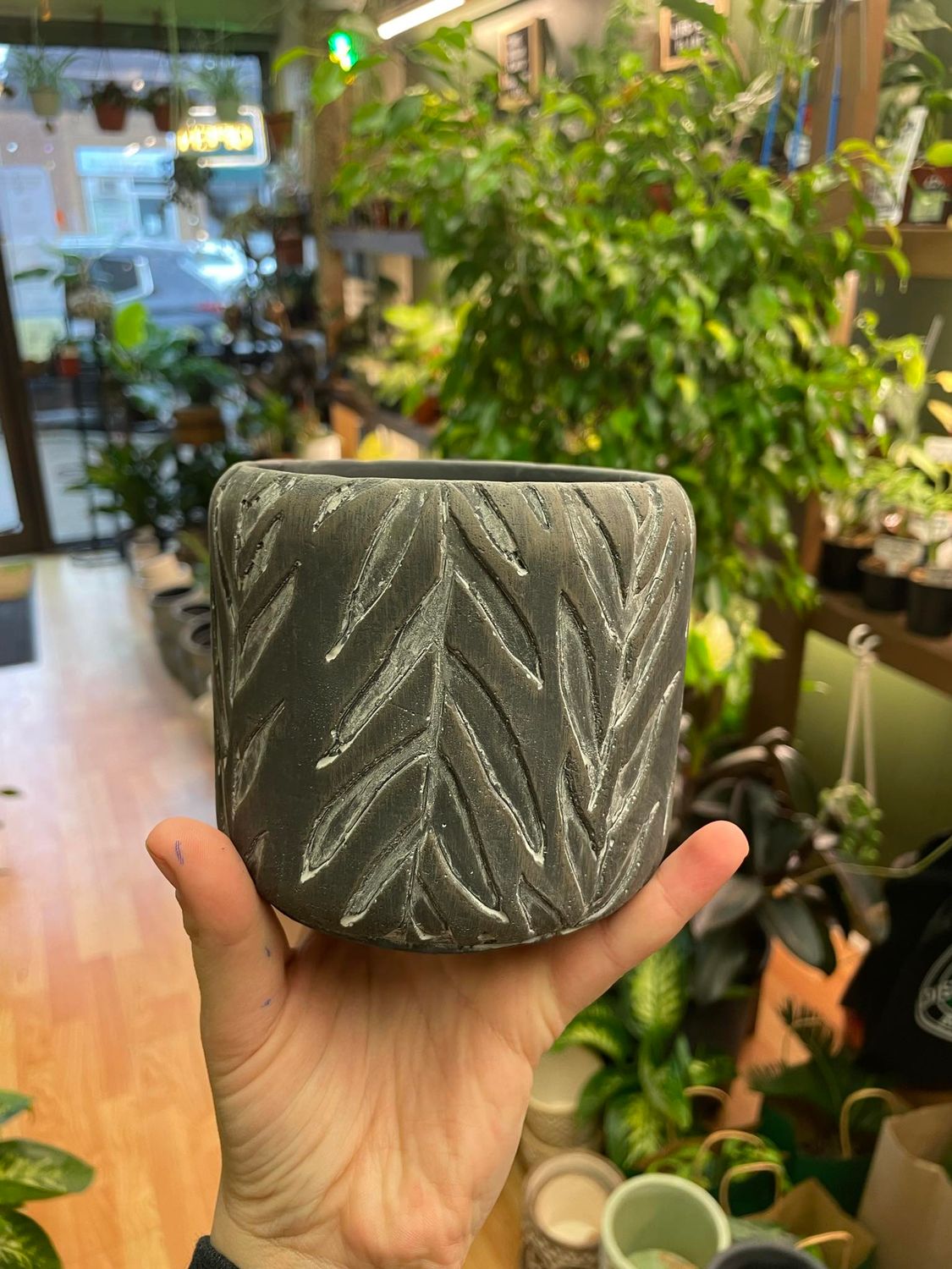 4.5&quot; Dark Leaf Pot