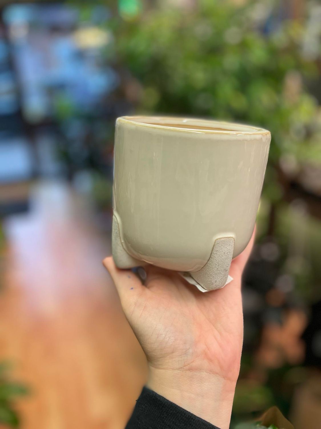 4.25&quot; White Glaze Pot
