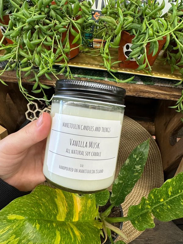 Vanilla Musk Scented Candle - 8 oz Clear Jar