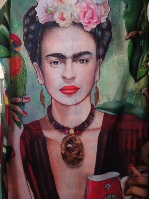 Tropical Frida with Parrot - Pashmina