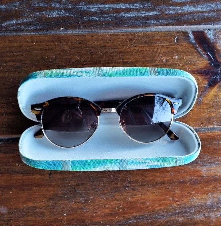 Red Flowers - Sunglass Case