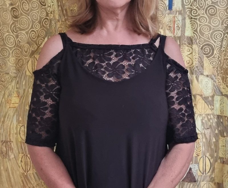 Open Shoulder Lace Top Black