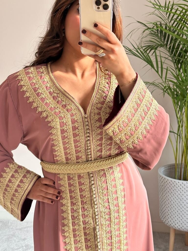Kaftan Fes in Nude Pink with Gold Embroidery