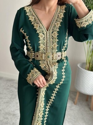 Kaftan Almas with matching crystals and gold detailing