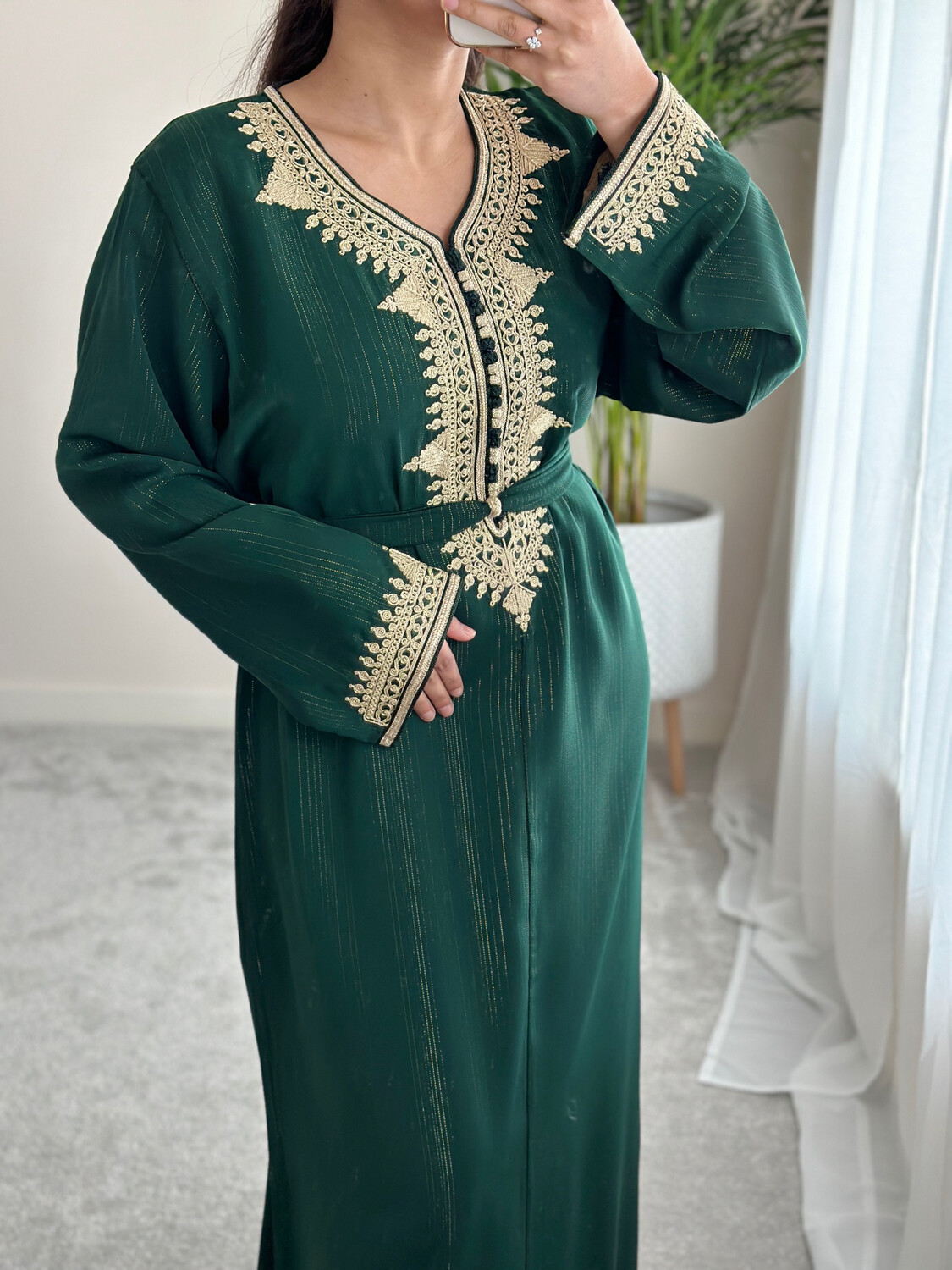 Kaftan Ramadan In Green With Hand Stitch Embroidery