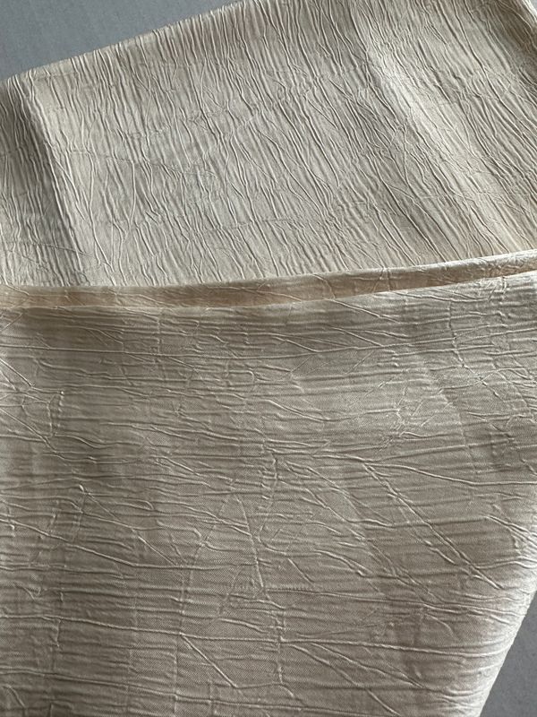 Crushed Satin scarf In Cream