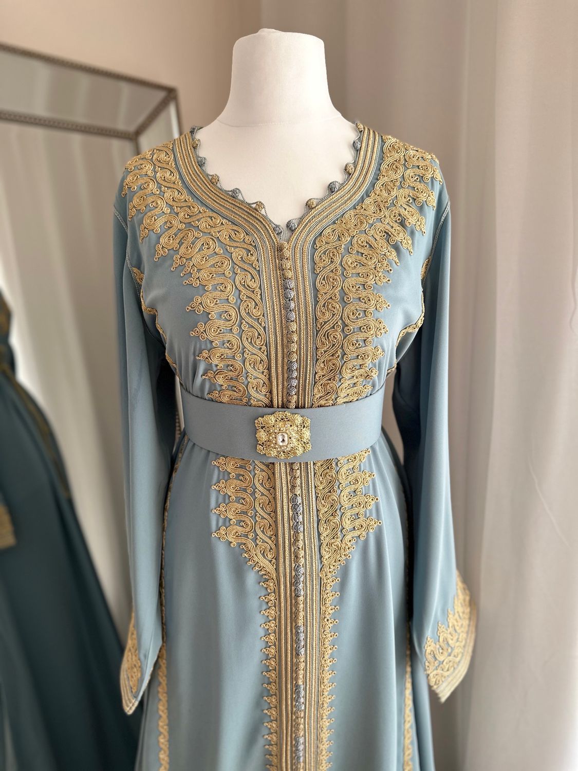 Kaftan Sanae With Gold Embroidery